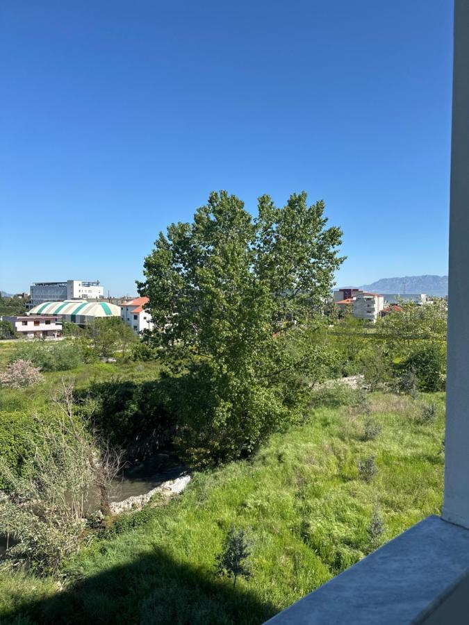 Sunny Riverside Tirana'S Oasis - Breakfast & Dinner 외부 사진